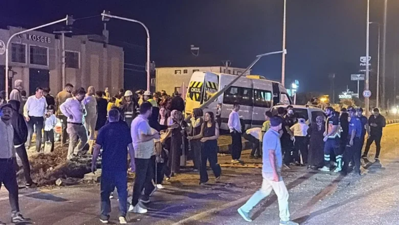 minibüs çarpışması